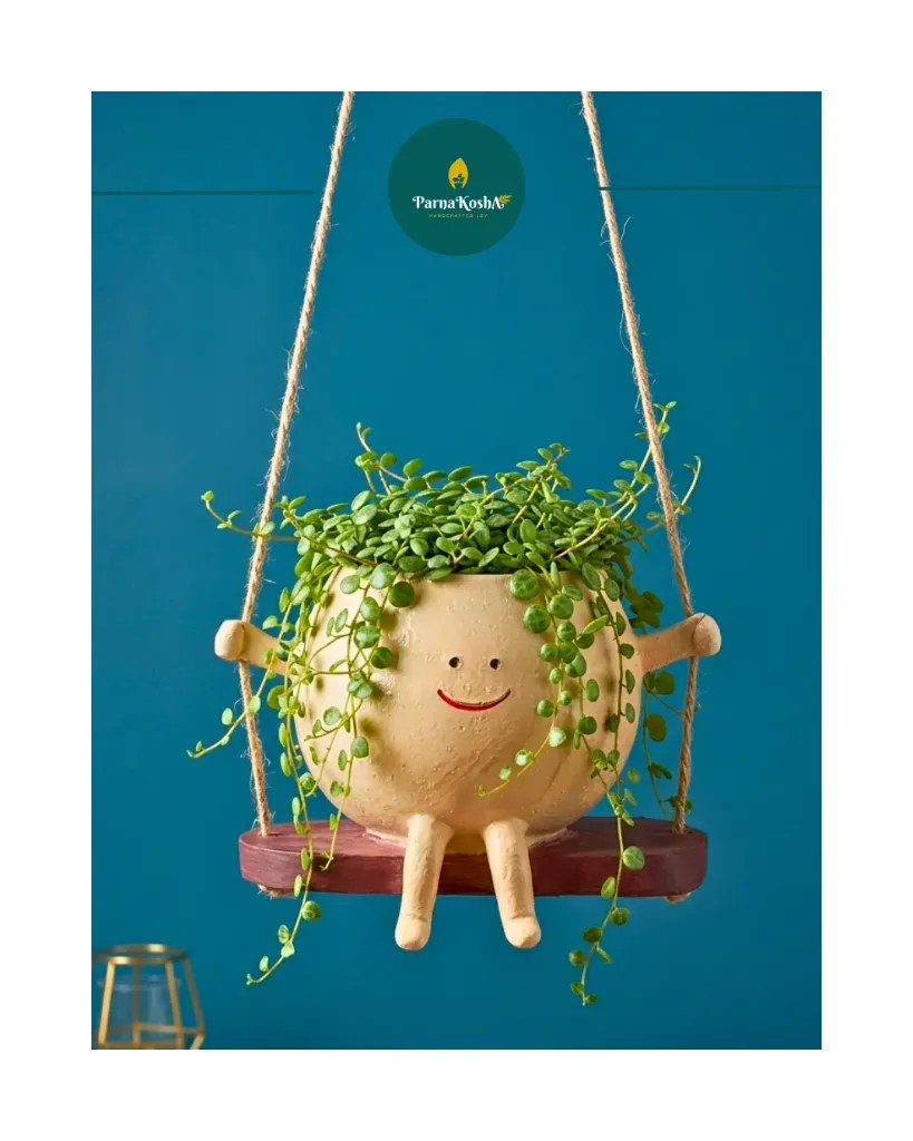 Swing Face Resin Planter